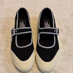 Vans Mary Jane Ballerina Black Lilac Buckle Sneakers Women Size 10.